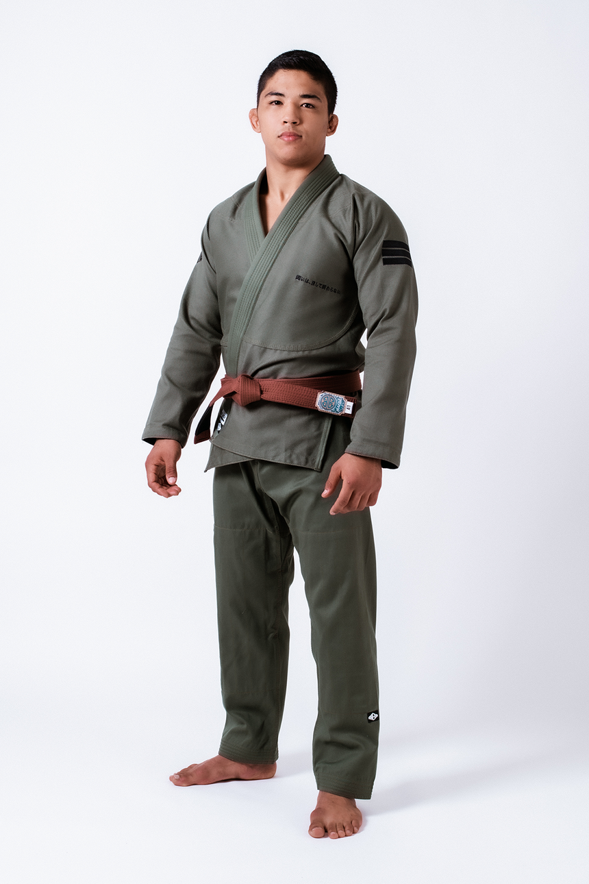 Black Label Jiu Jitsu Gi (Free White Belt) - Military Green